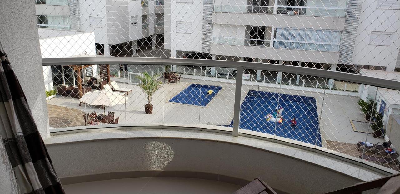 Apartamento Frente Para A Piscina A Uma Quadra Da Praia Florianópolis 외부 사진