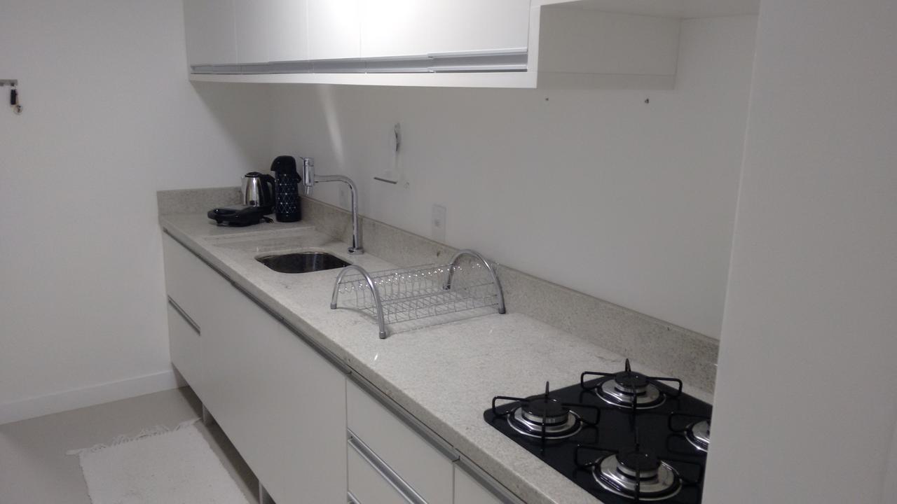 Apartamento Frente Para A Piscina A Uma Quadra Da Praia Florianópolis 외부 사진