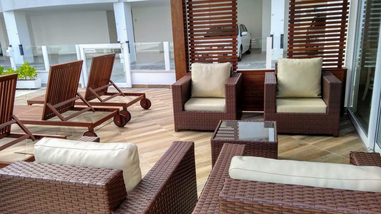 Apartamento Frente Para A Piscina A Uma Quadra Da Praia Florianópolis 외부 사진