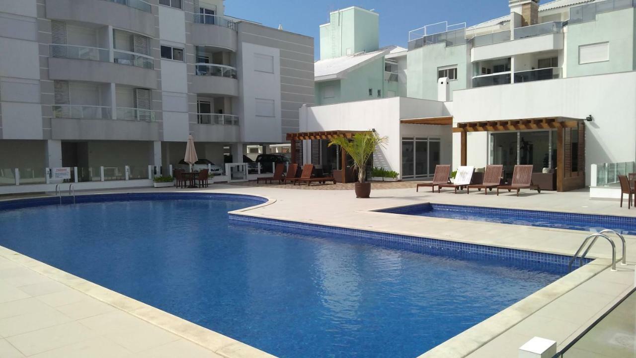 Apartamento Frente Para A Piscina A Uma Quadra Da Praia Florianópolis 외부 사진